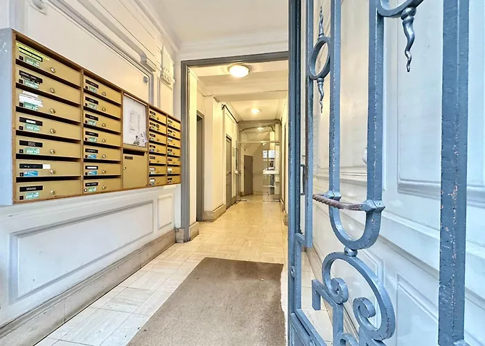 Brand New Flat Near Eiffel Tower