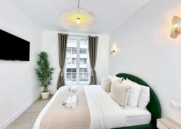 Brand New Flat Near Eiffel Tower